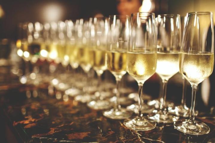 Vente de champagne, Avirey-Lingey